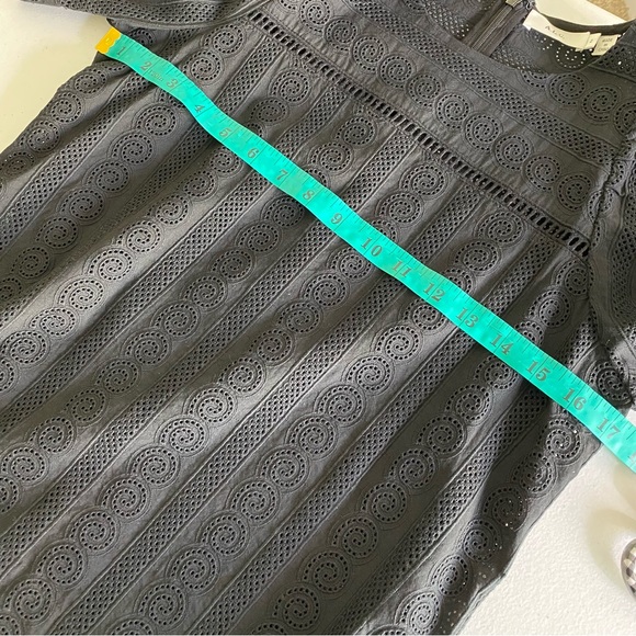 ALC Wallis Embroidered Puffed Sleeves Blouse Black Size 2 - Picture 10 of 11